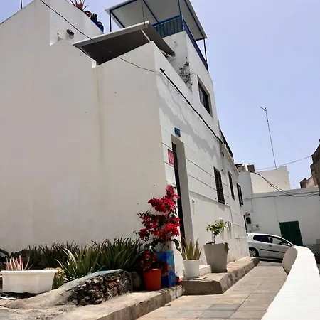 Pensión El Charco
